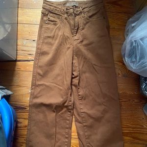 Judy blue cropped garment dyed jeans. Mocha/brown